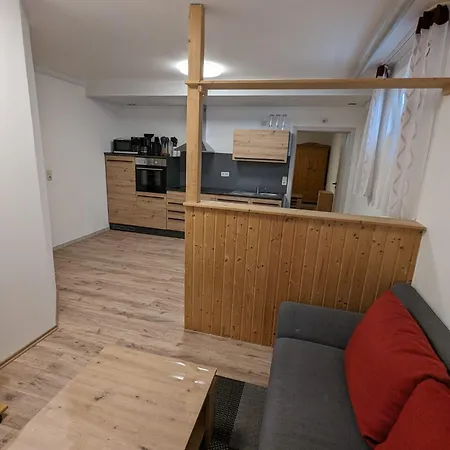 דירה Souterrainwohnung *